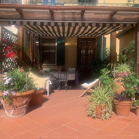 Apartamento La Terrazza Da Ernestina Lucca Exterior foto