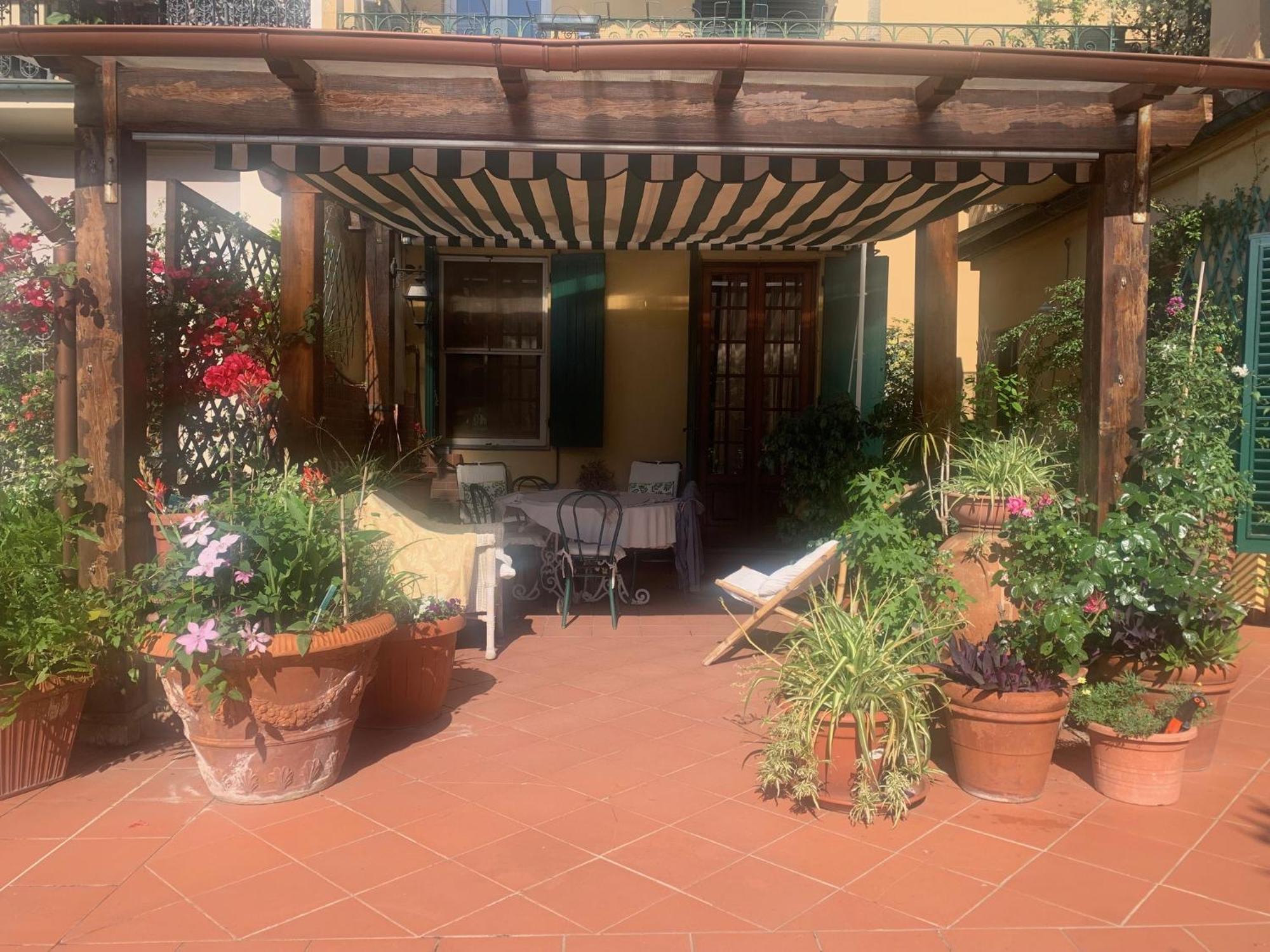 Apartamento La Terrazza Da Ernestina Lucca Exterior foto